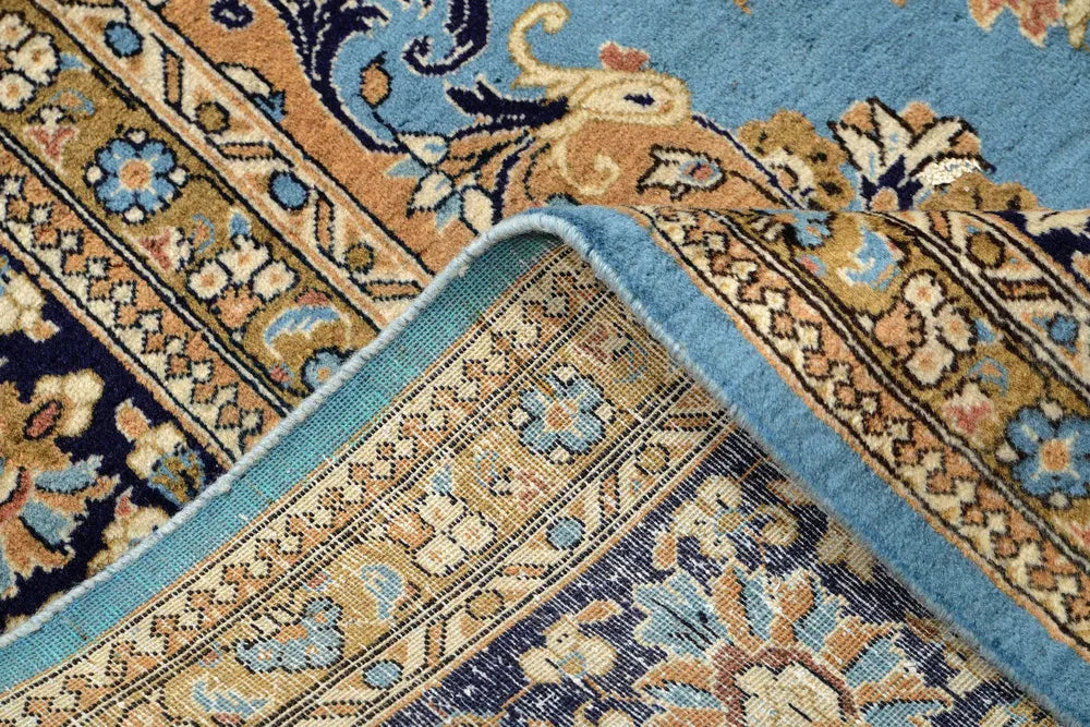 Ghom Blue