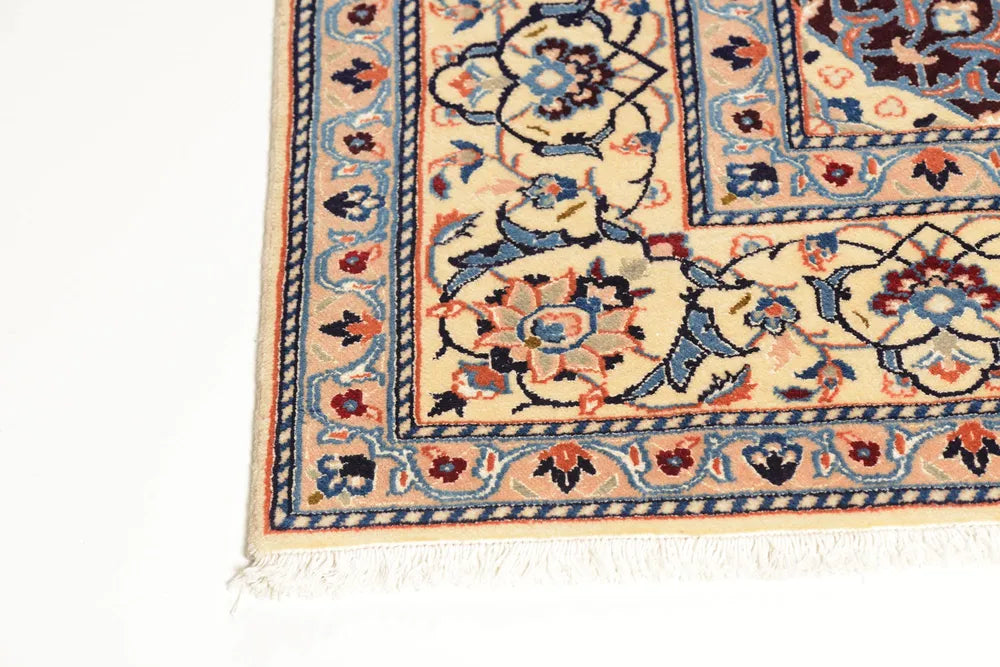 Nain Blue
