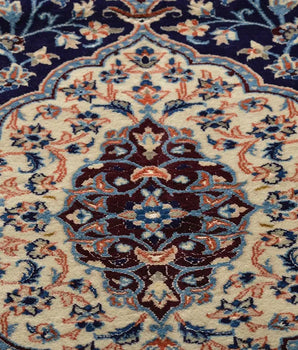Nain Blue